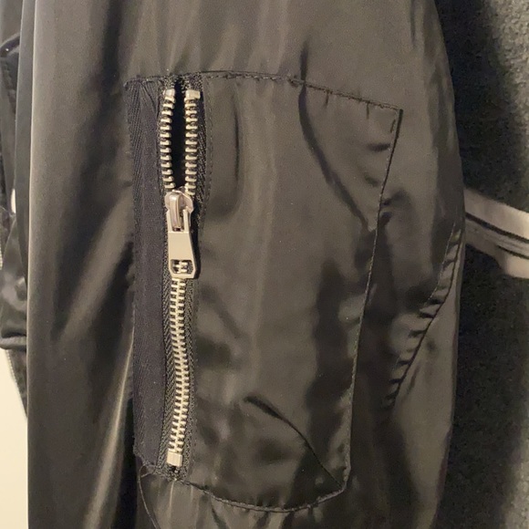 COPY - Zara Reversible Jacket - Picture 3 of 4